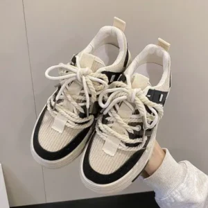 Whataoffers Women Fashion Retro Platform Lace-Up Sneakers